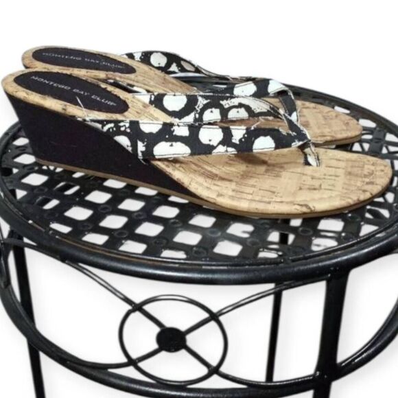 MONTEGO BAY CLUB BLACK & WHITE WEDGE FLIP FLOPS SZ.7.5 EUC. - Picture 2 of 9